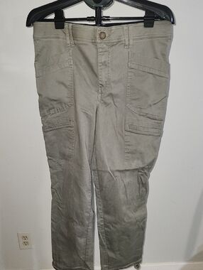 NWOT Democracy Women's Cargo Pants in Olive Gray. Size 16.